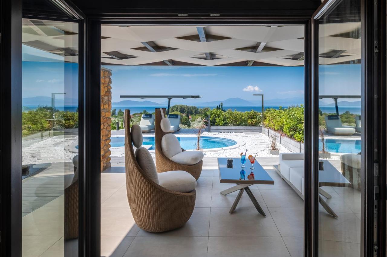 Iakovakis Suites & Spa 코로피 외부 사진