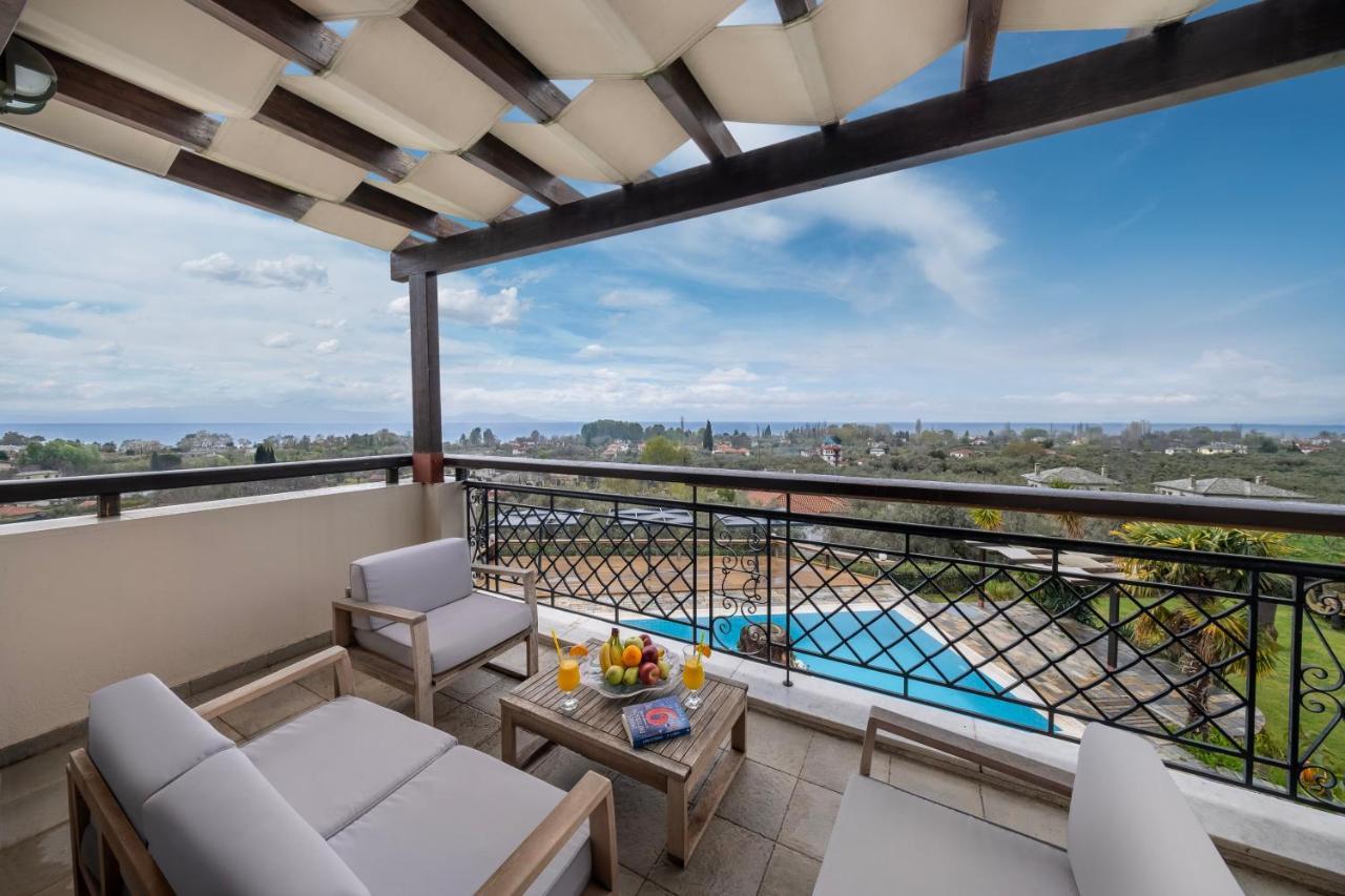 Iakovakis Suites & Spa 코로피 외부 사진