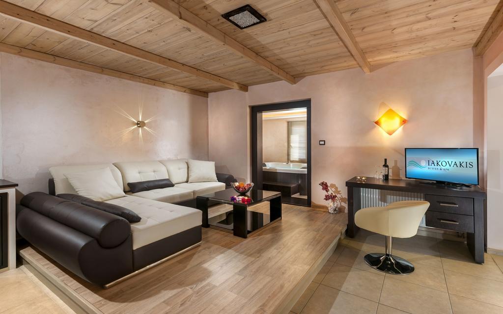 Iakovakis Suites & Spa 코로피 외부 사진