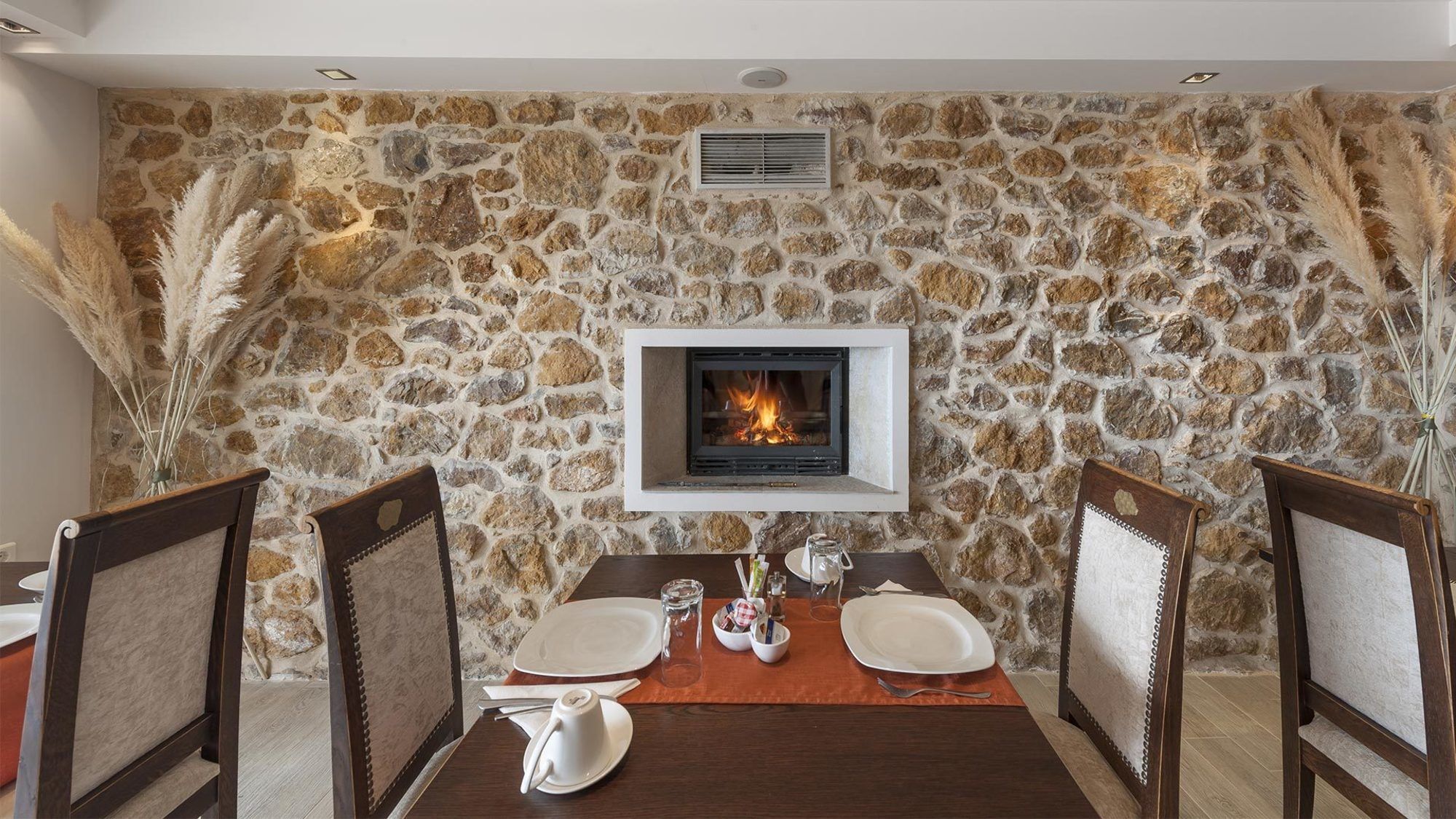 Iakovakis Suites & Spa 코로피 외부 사진