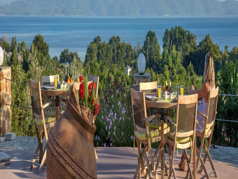 Iakovakis Suites & Spa 코로피 외부 사진